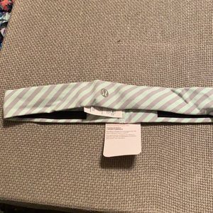 Lululemon skinny fly away tamer, striped gray and mint green